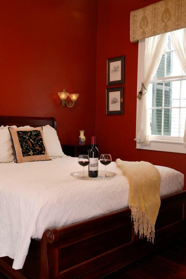 Queen Room Spa Bath